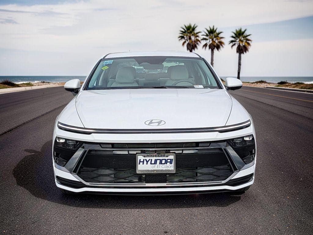 New 2026 White Hyundai SEL Sport image 3