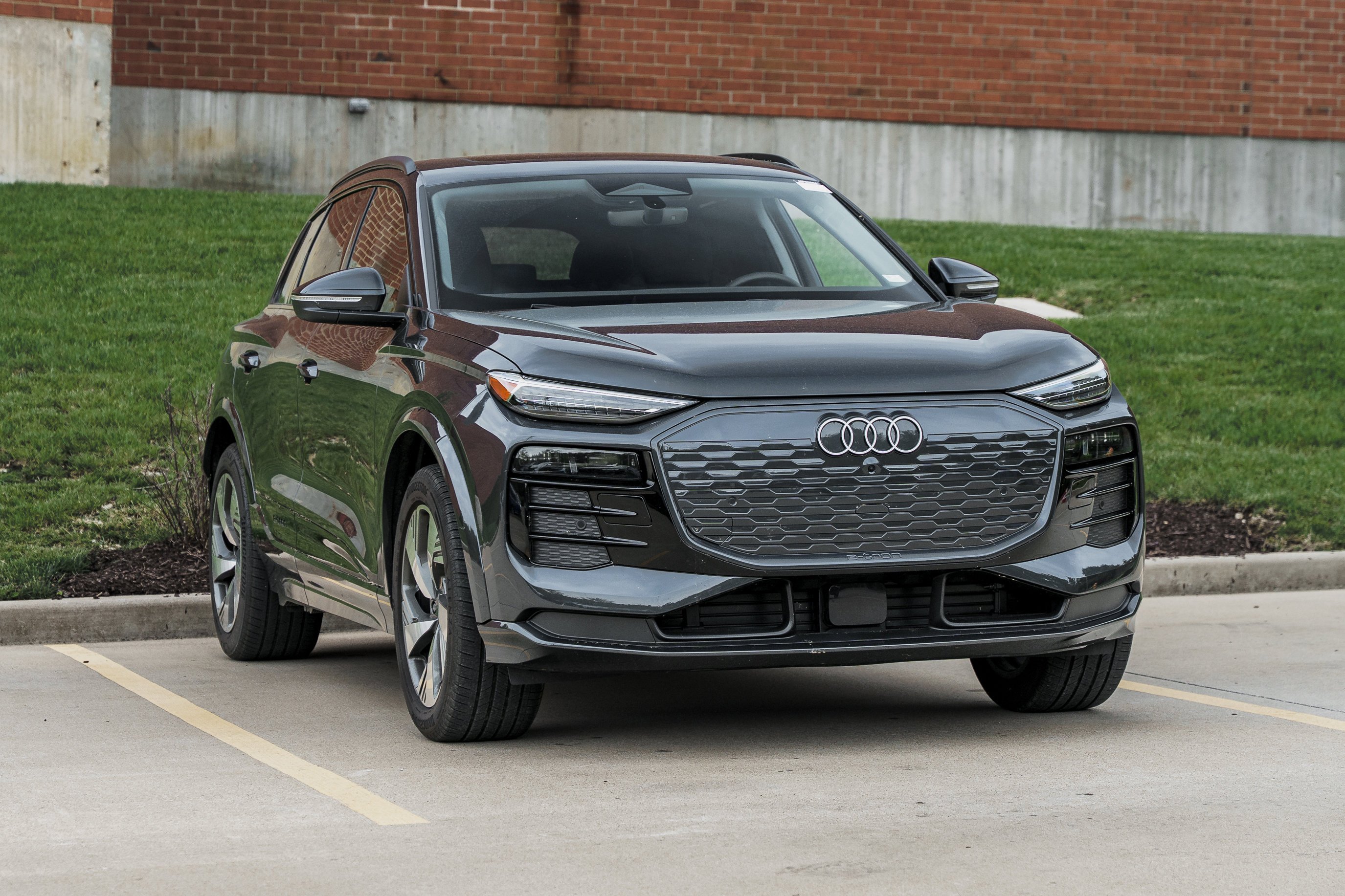 Used 2025 Audi Q6 e-tron Premium Plus with VIN WA124BGF0SA067692 for sale in Kirkwood, MO
