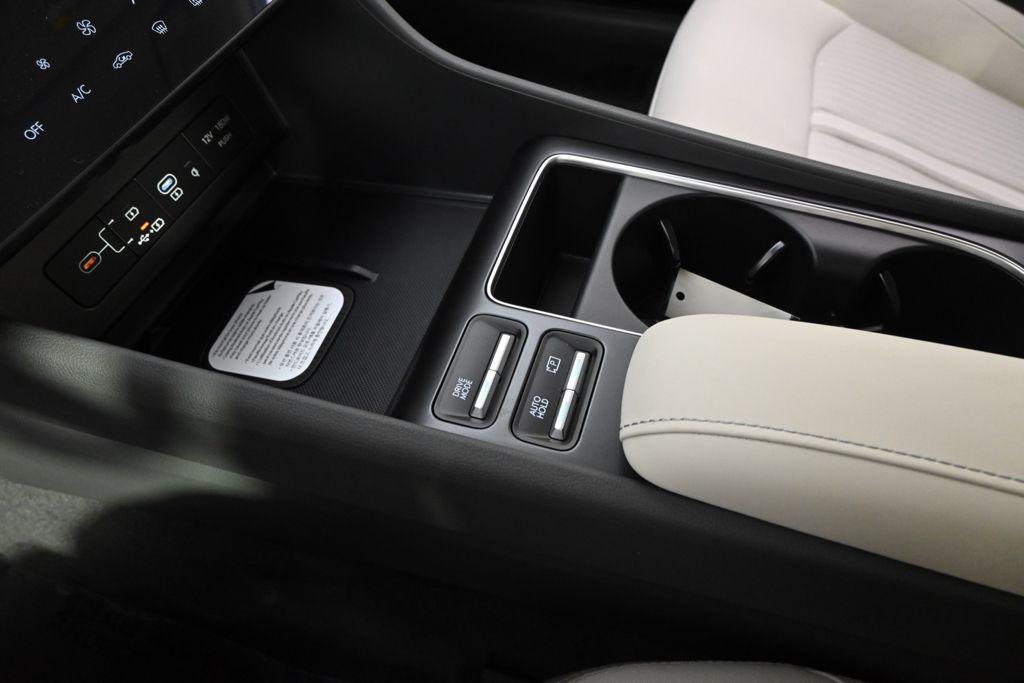 New 2026 Abyss Black Hyundai SEL Sport image 32