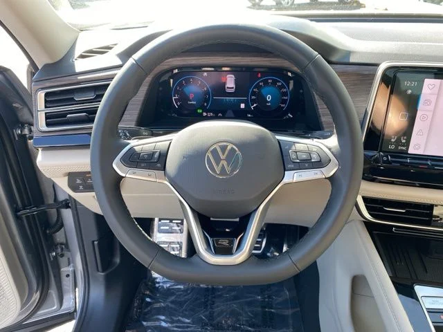 2026 Volkswagen Atlas SEL Premium R-Line - Photo 37