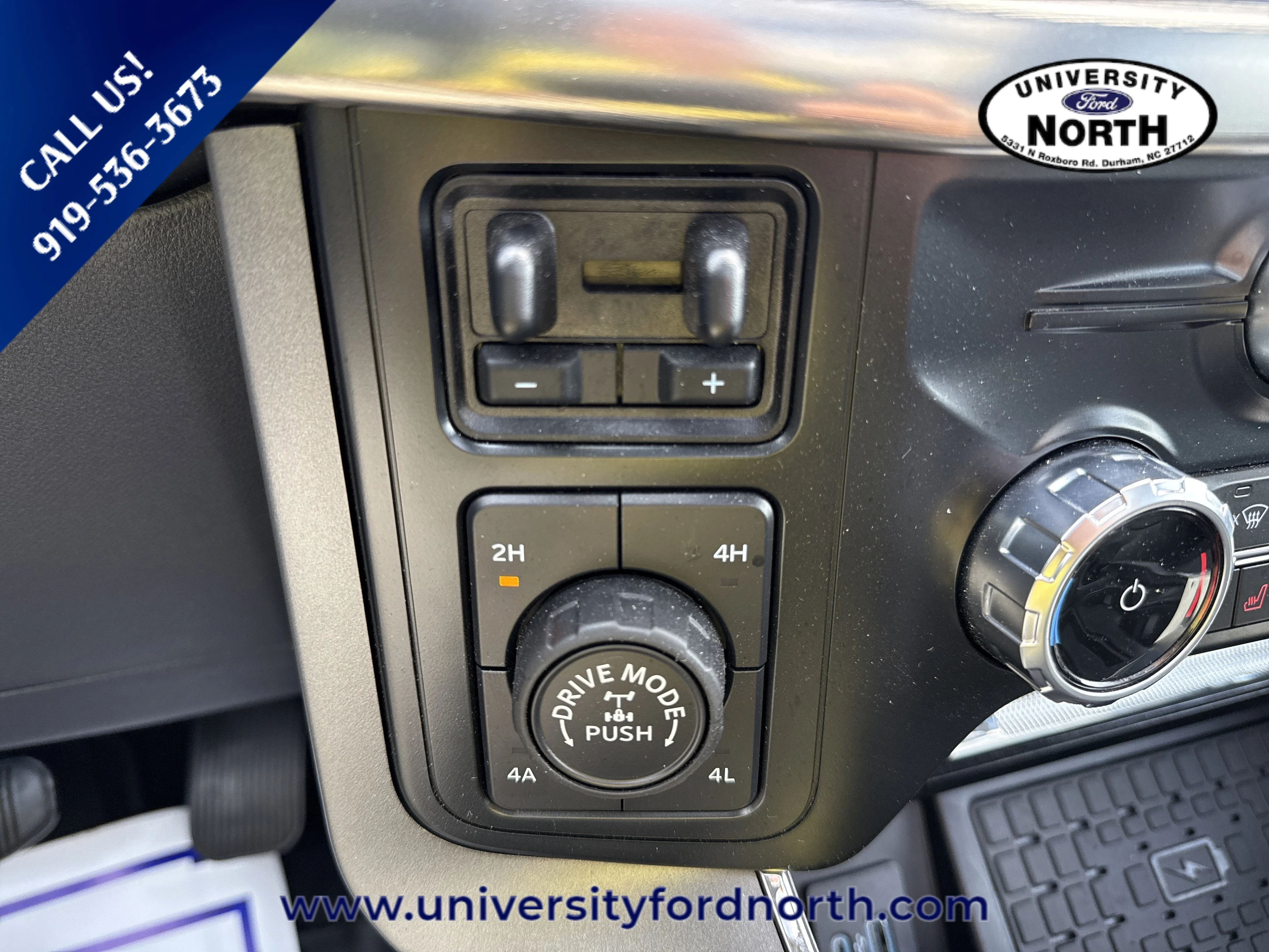 Used 2023 Antimatter Blue Metallic Ford LARIAT image 29