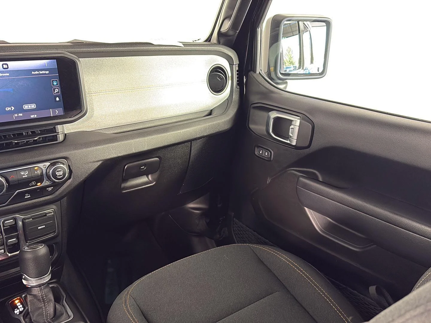Used 2025 Black Clearcoat Jeep Nighthawk image 19