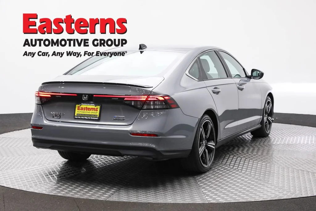 Used 2025 Gray Honda Sport image 5