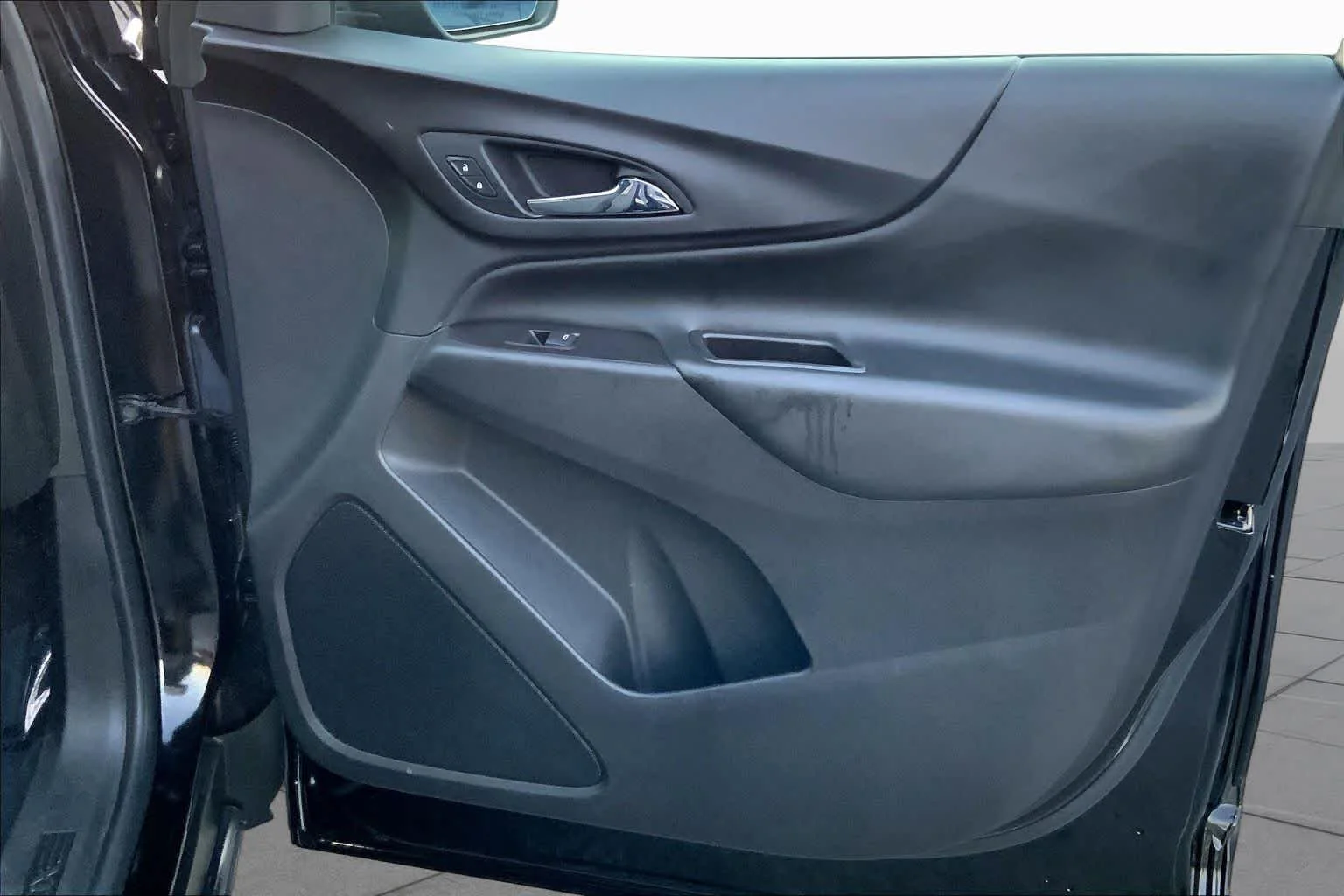 Used 2022 Mosaic Black Metallic Chevrolet LT image 20