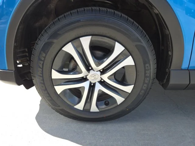 Used 2017 Blue Toyota LE image 10