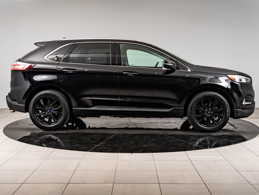 Used 2019 Agate Black Metallic Ford Titanium image 11