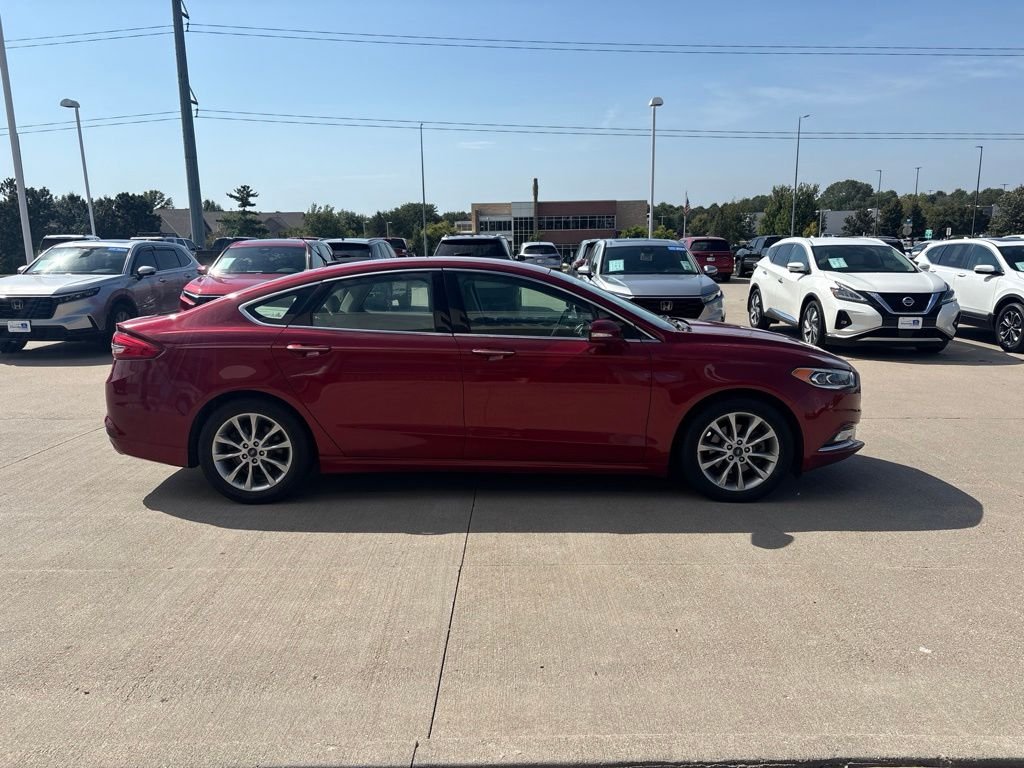 Used 2017 Ruby Red Metallic Ford SE image 4