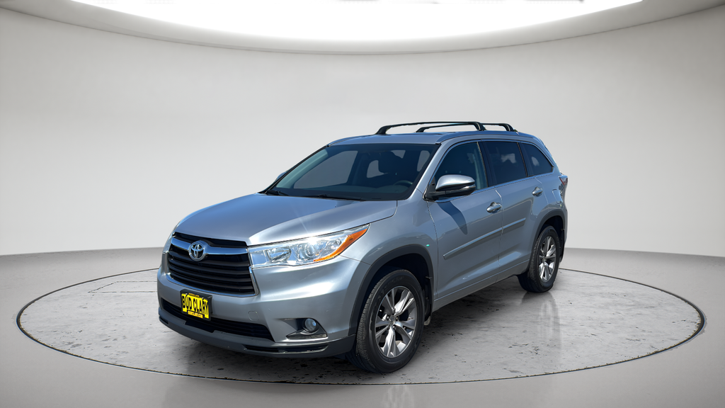 Used 2014 Silver Toyota XLE V6 image 14