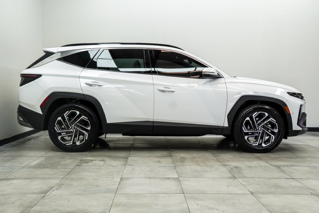 Used 2025 White Hyundai Limited image 11