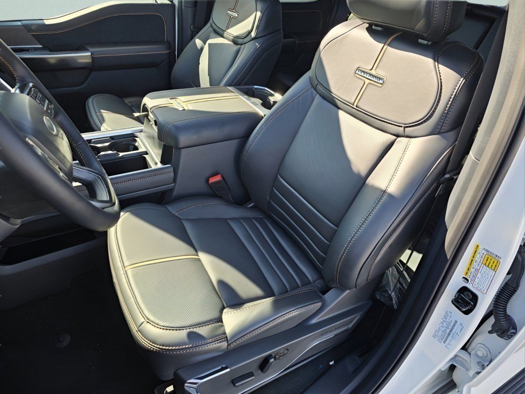 Used 2024 Star White Metallic Tri-Coat Ford Platinum image 32