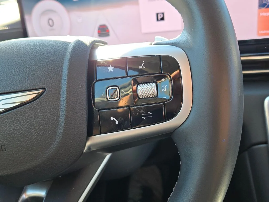 Used 2025 Gray Genesis 2.5T image 32
