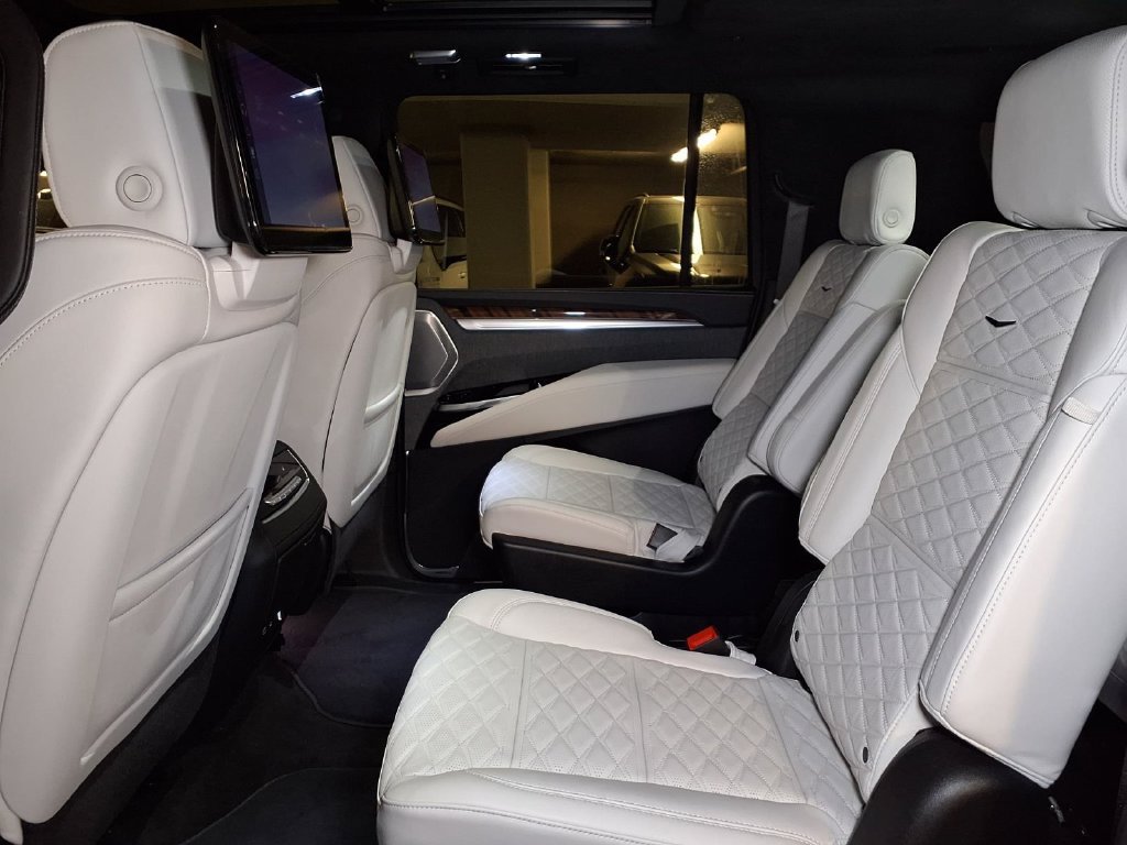 2026 Cadillac Escalade ESV Platinum Sport - Photo 12