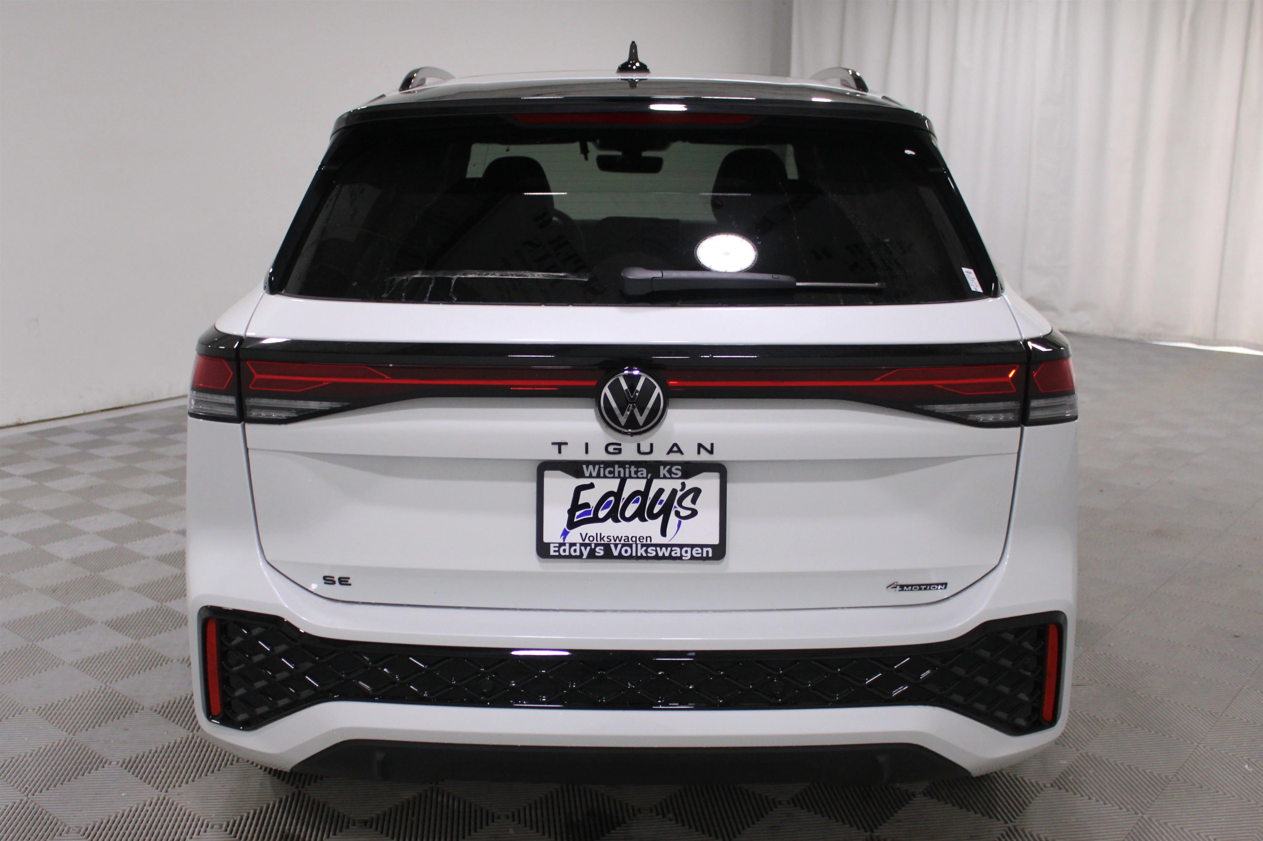 New 2026 Opal White Pearl Volkswagen SE R-Line Black image 27