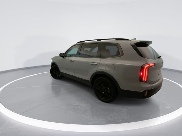 Used 2025 Gray Kia SX-Prestige X-Line image 4