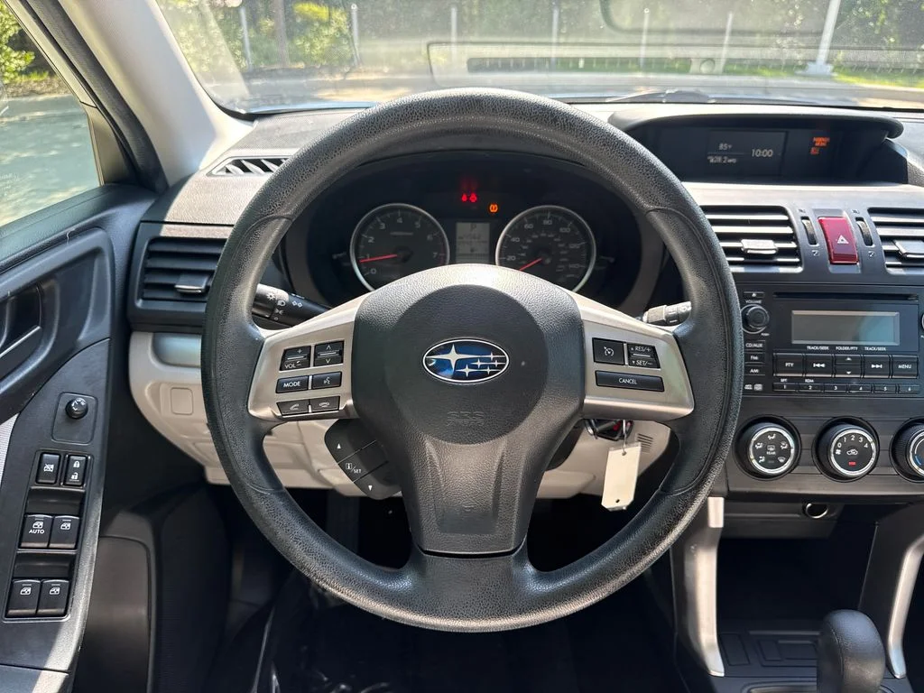 Used 2015 Quartz Blue Subaru 2.5i image 19