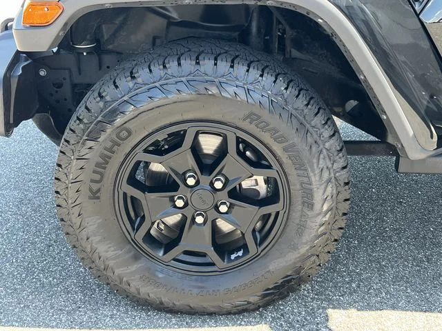 Used 2022 Black Jeep Willys image 39