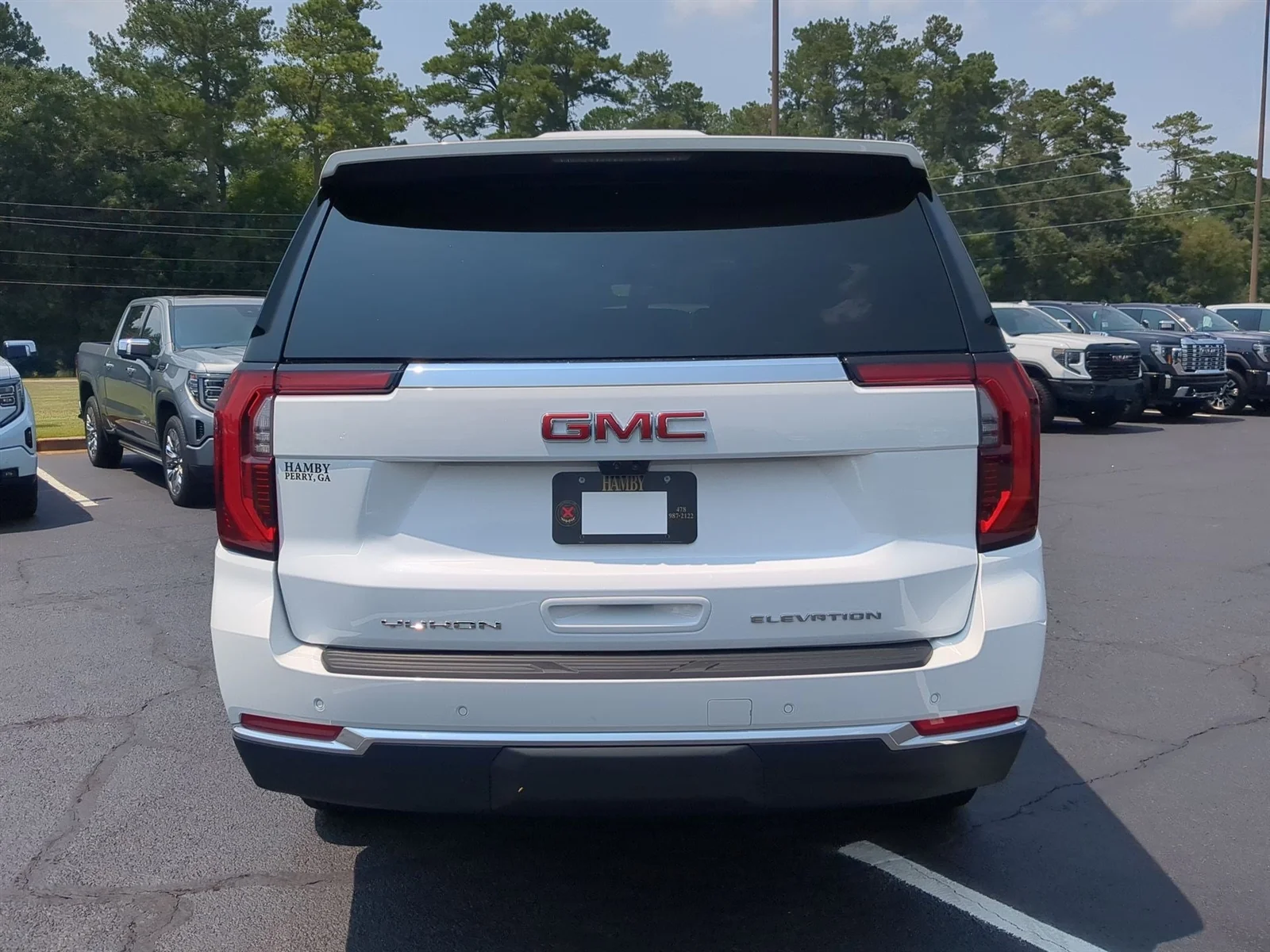 New 2026 Summit White GMC Elevation image 31