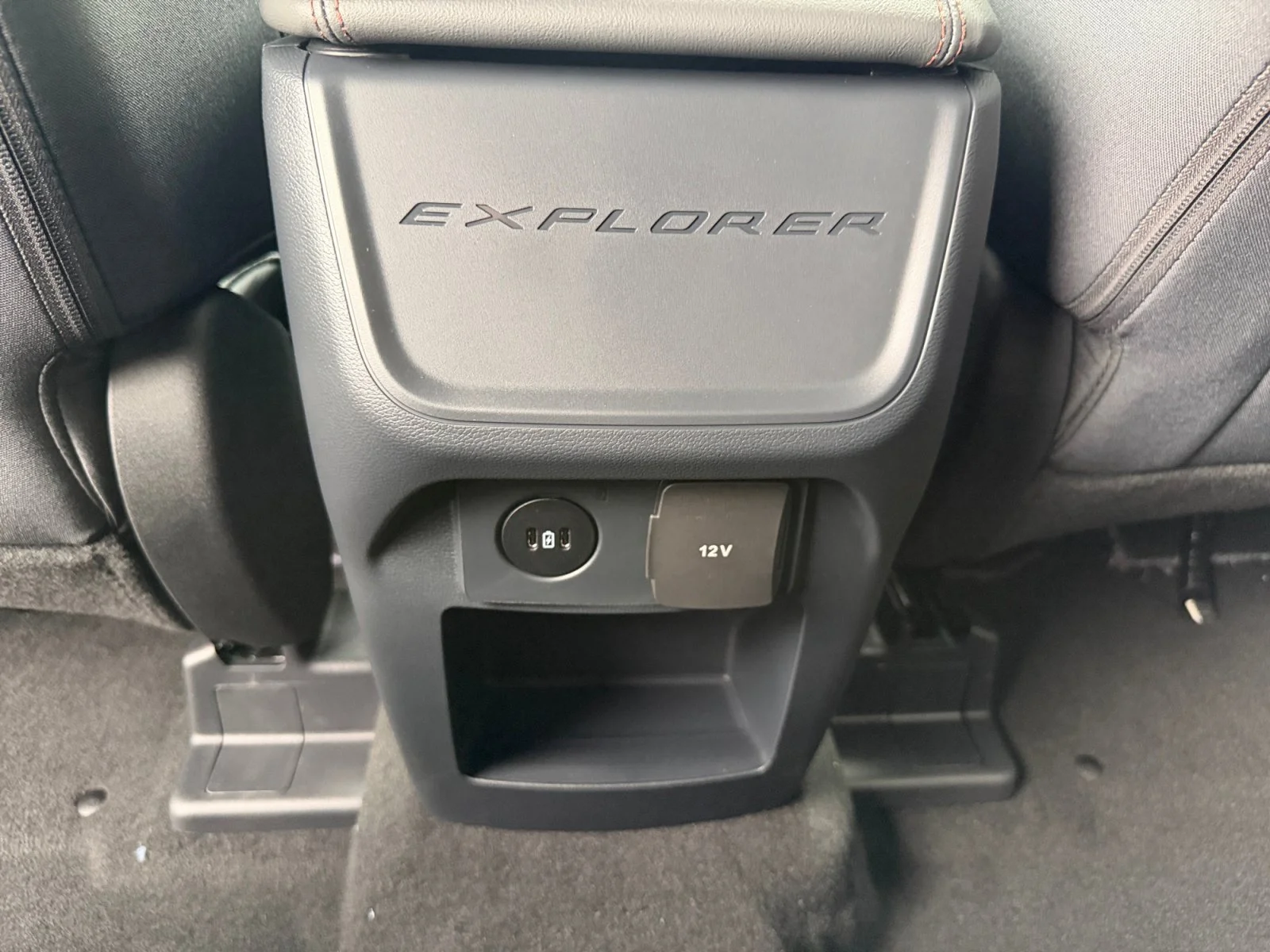 New 2027 Agate Black Metallic Ford Active image 24