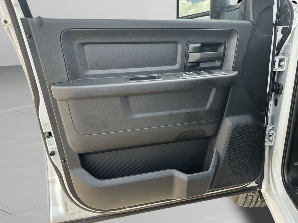 New 2026 Bright White Clearcoat RAM Tradesman image 22