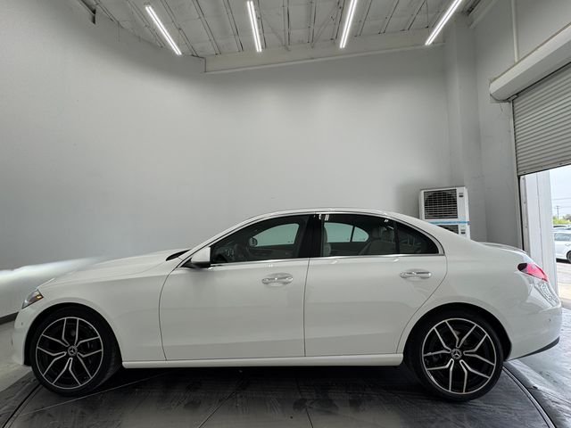 New 2026  Mercedes-Benz C 300 image 16