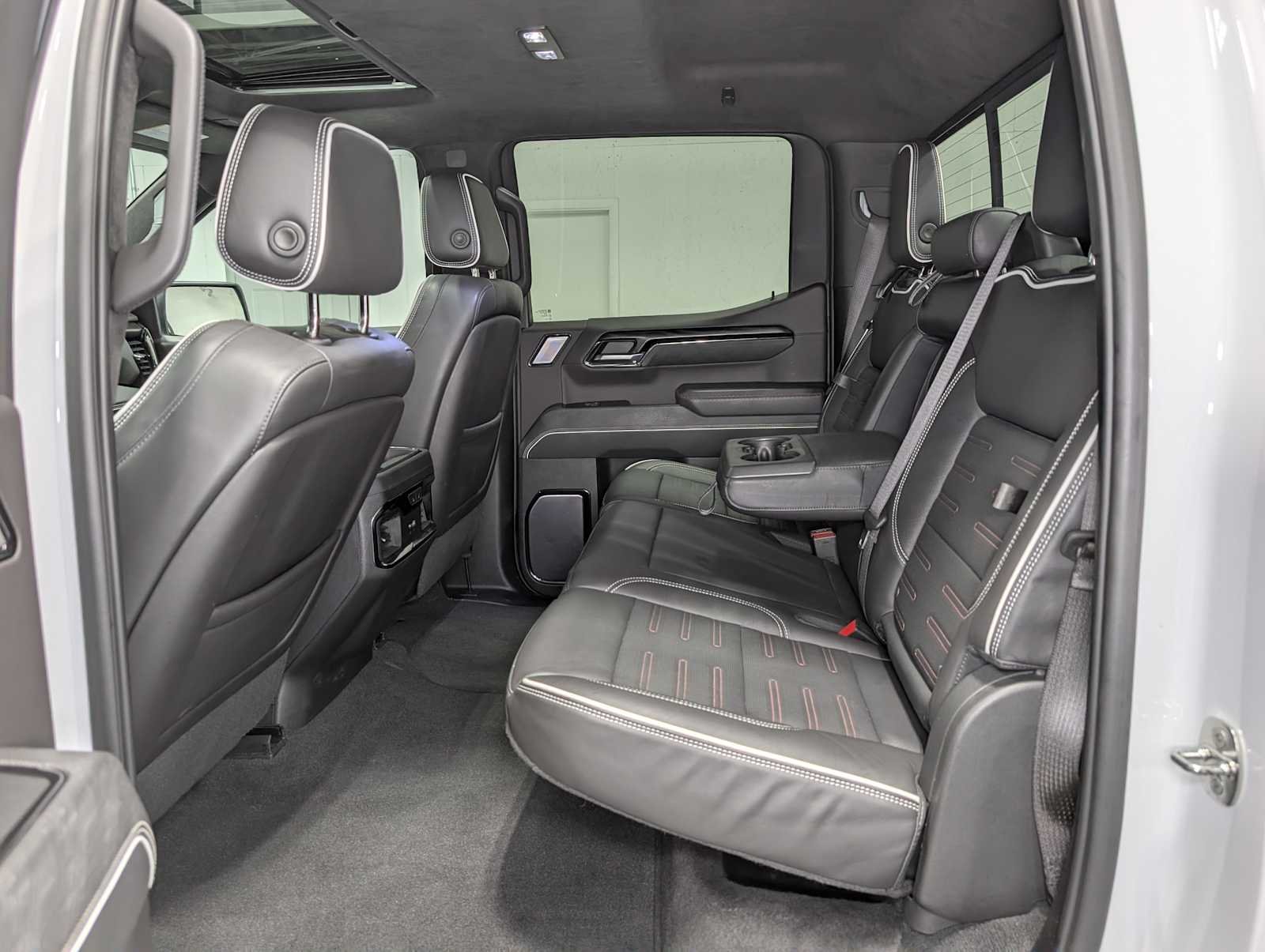 Used 2022 Summit White GMC AT4X image 18