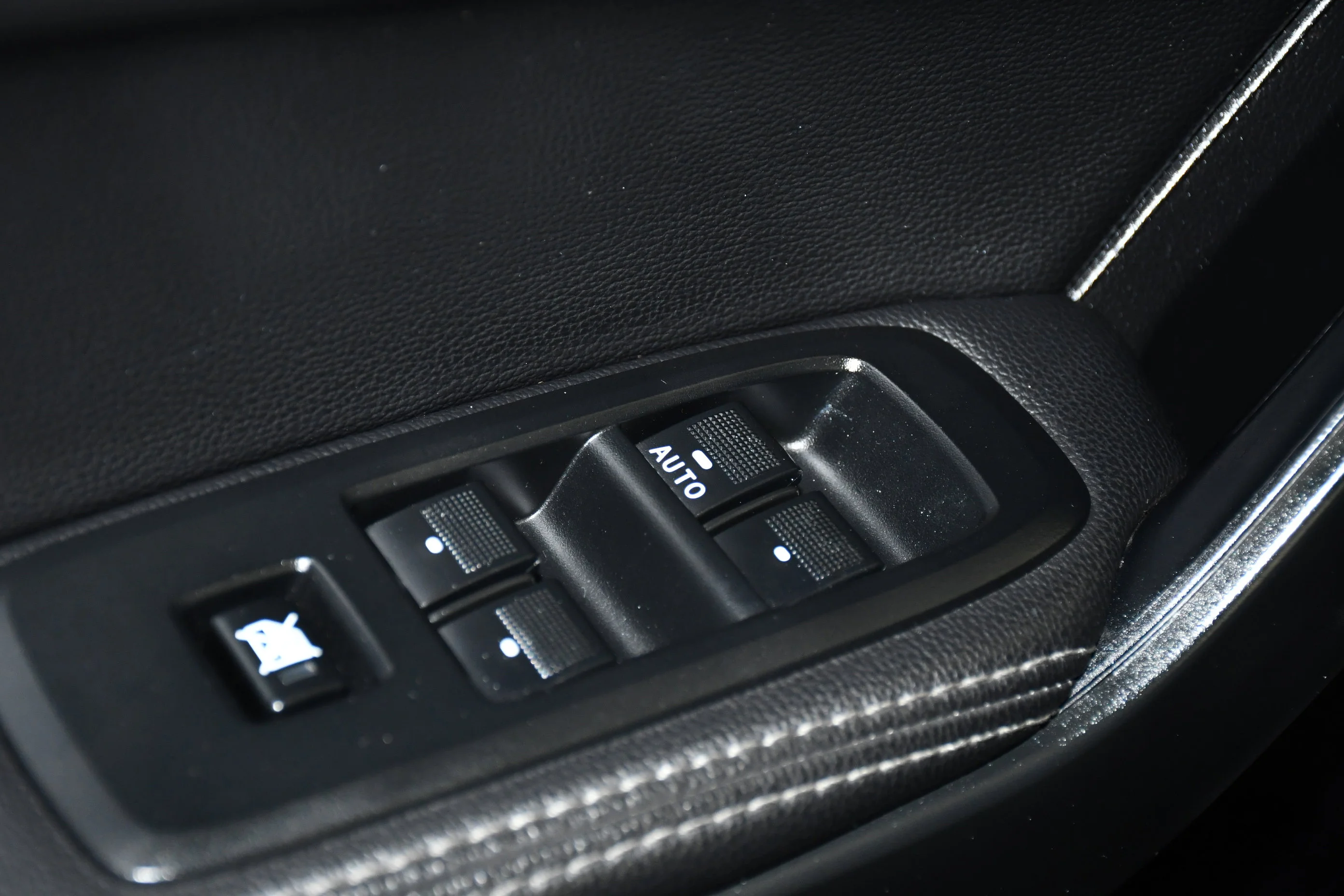 Used 2021 Black Ford LARIAT image 39
