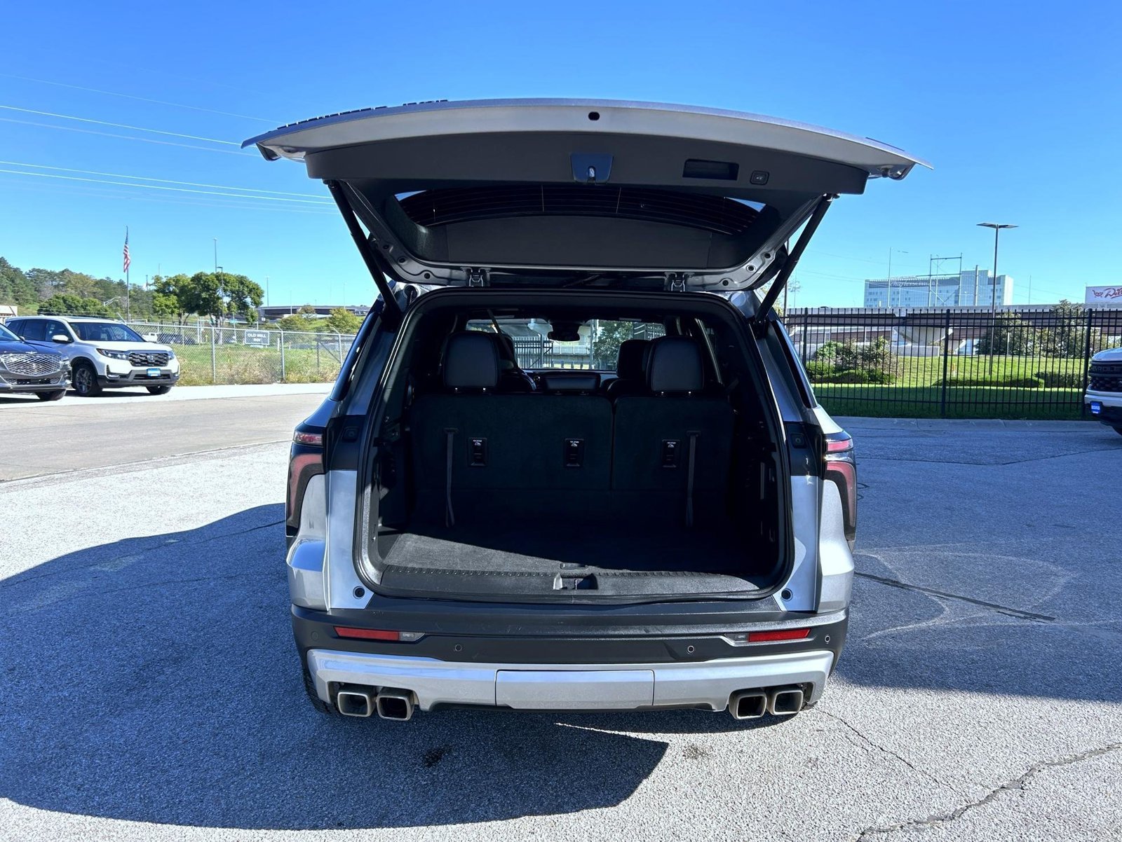 2025 Chevrolet Traverse Z71 - Photo 23