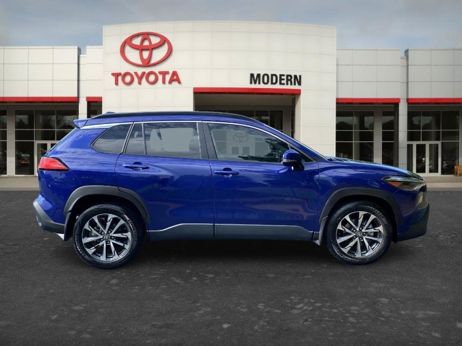 Used 2024 Blue Crush Metallic Toyota XLE image 4