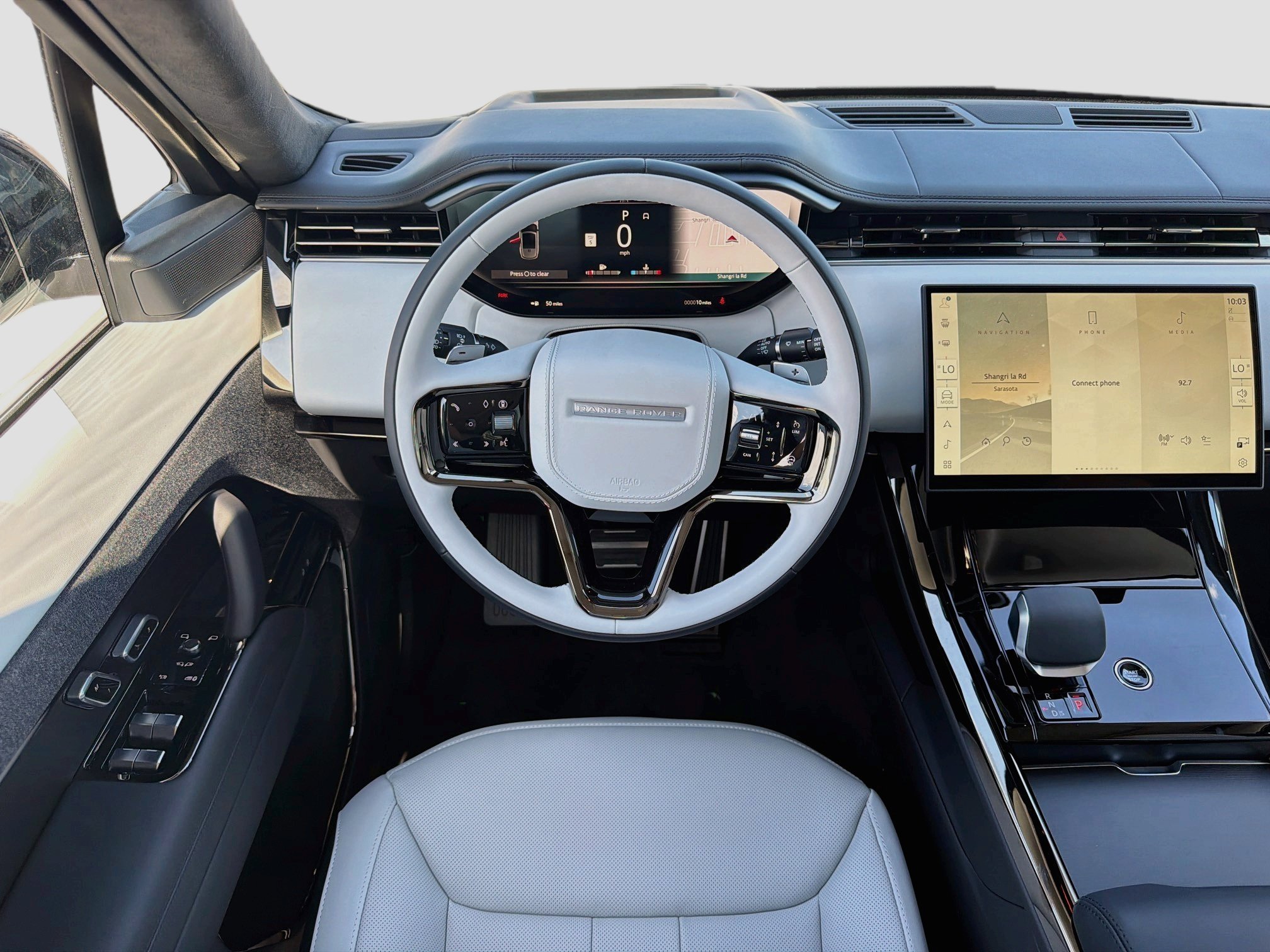 New 2026 Borasco Grey LAND ROVER Autobiography image 18