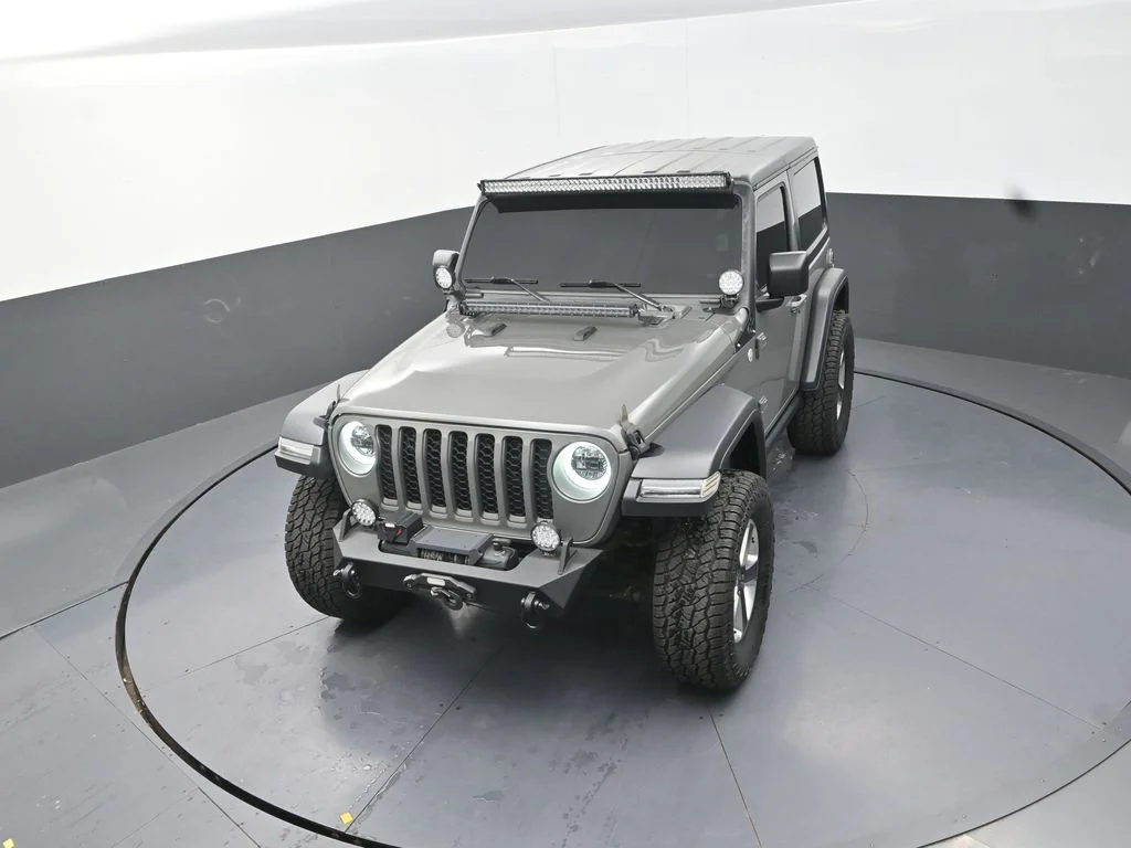 Used 2020 Gray Jeep Sport image 15