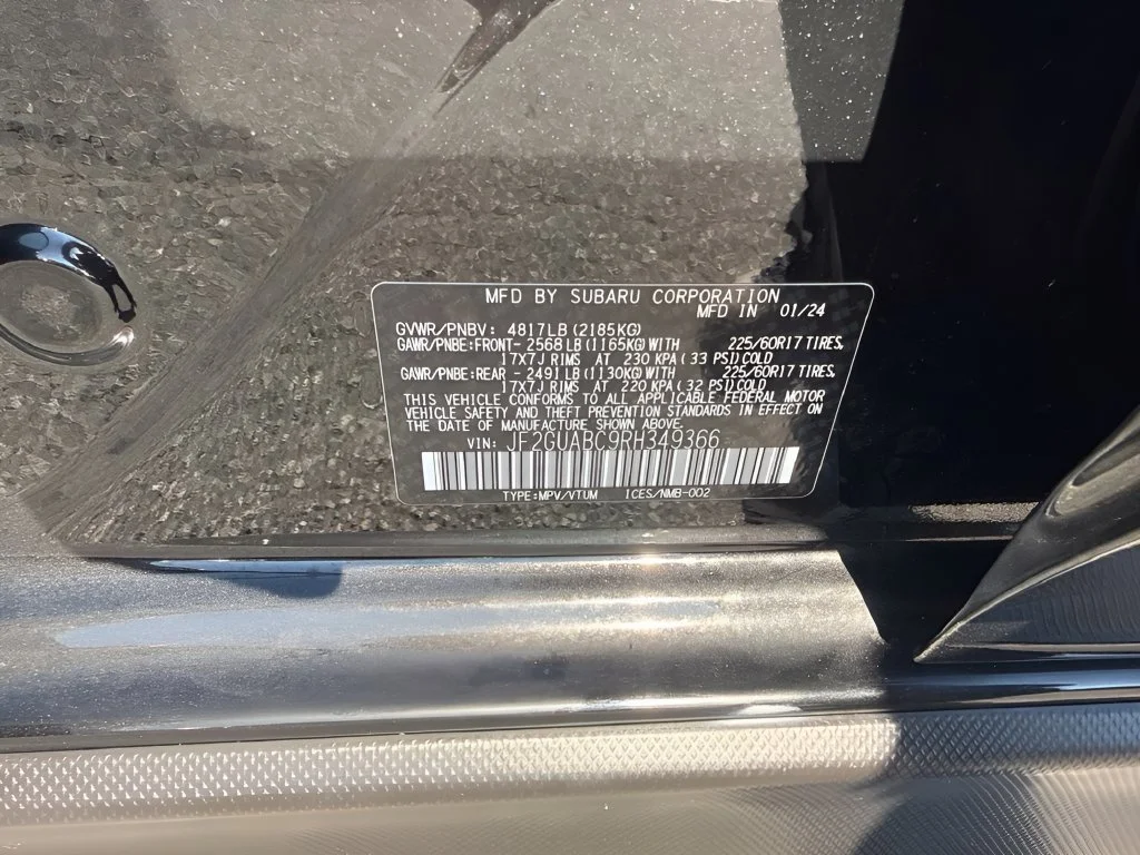 Used 2024 Black Subaru Base image 30