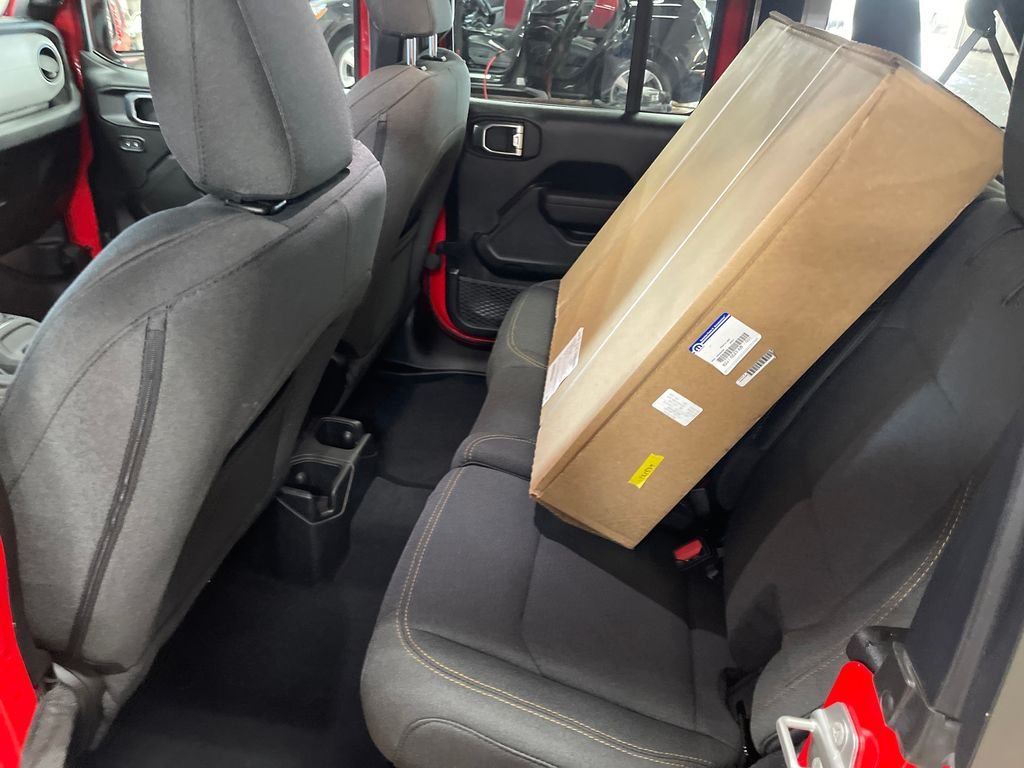Used 2024 Red Jeep Sport S image 26