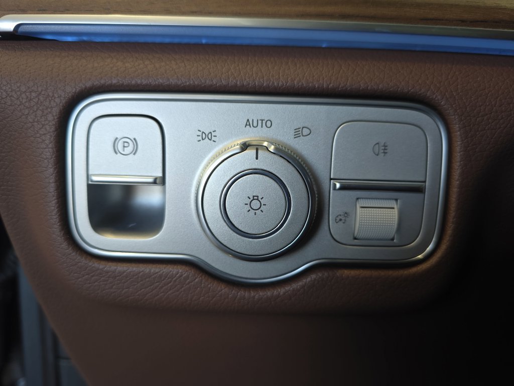 Certified Used 2026 Gray Mercedes-Benz GLE 350 image 30