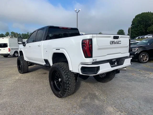 Used 2026 White GMC AT4 image 6