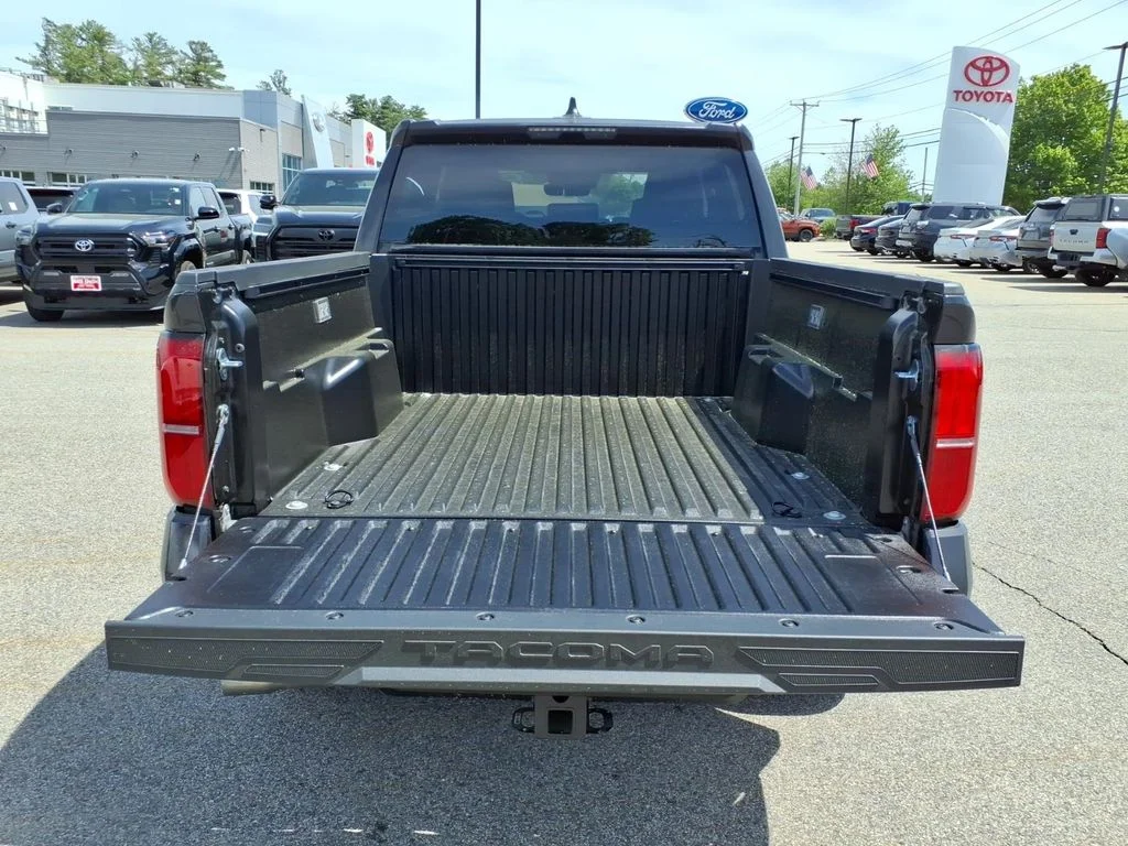New 2026 Underground Toyota SR5 image 7