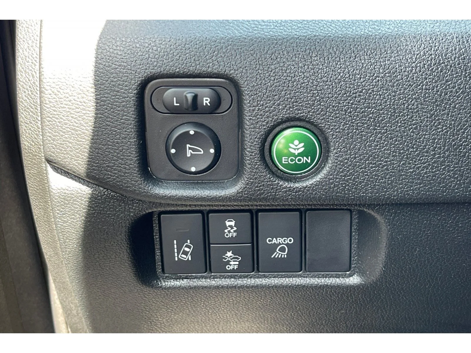 Used 2022 Lunar Silver Metallic Honda Sport image 39