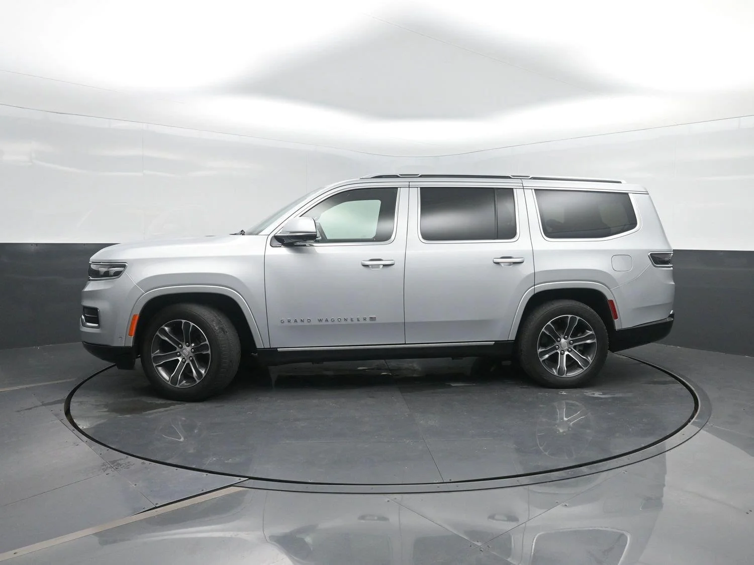 2022 Jeep Grand Wagoneer