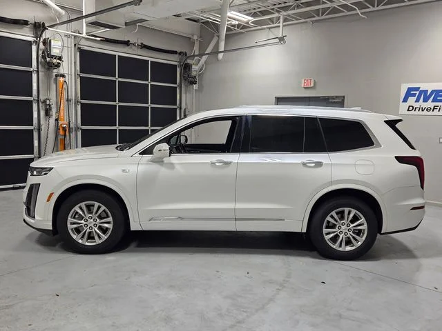 Used 2023 White Cadillac Luxury image 4