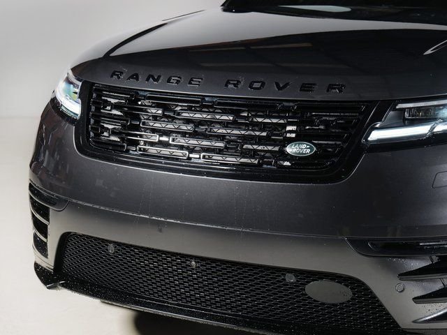 Certified Used 2025 Carpathian Gray Premium Metallic Land Rover Dynamic SE image 27