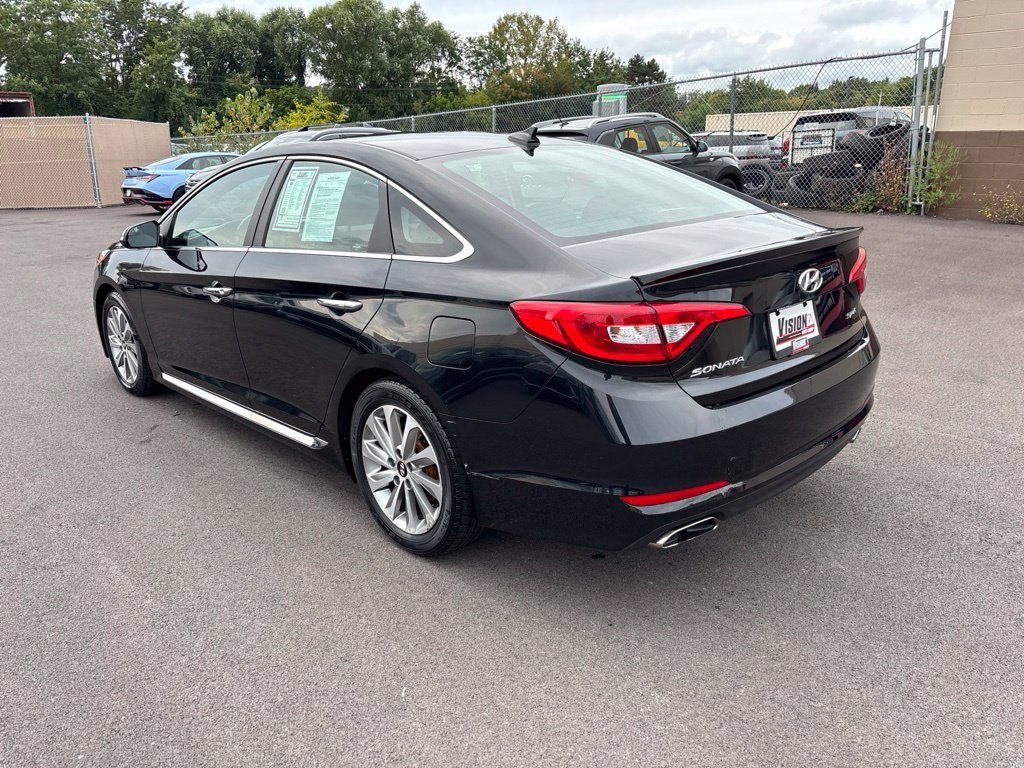 Used 2017 Black Hyundai Sport image 3
