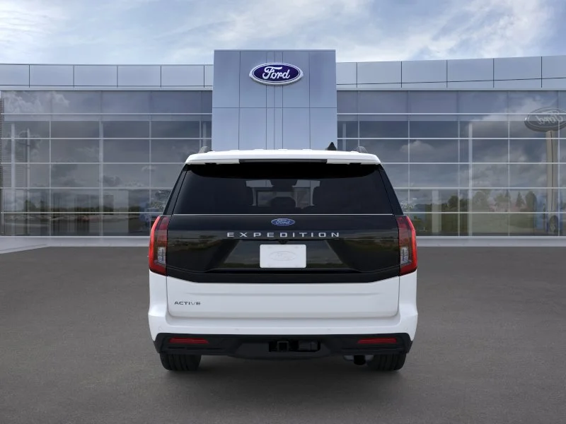 New 2026 Star White Metallic Tri-Coat Ford Active image 5