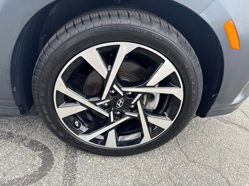 2023 Hyundai Kona Limited - Photo 11