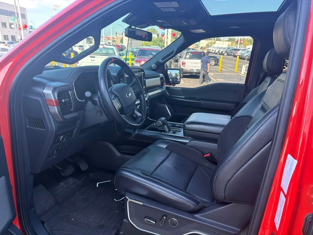 Used 2022  Ford Raptor image 7