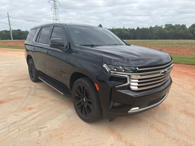 Used 2023 Black Chevrolet High Country image 3