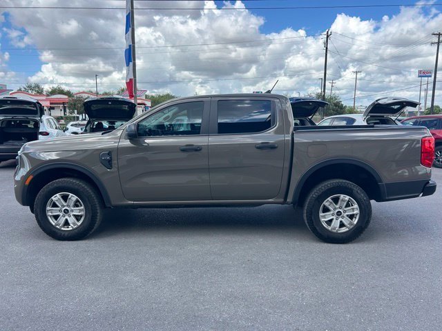Used 2025 Gray Ford XL image 4