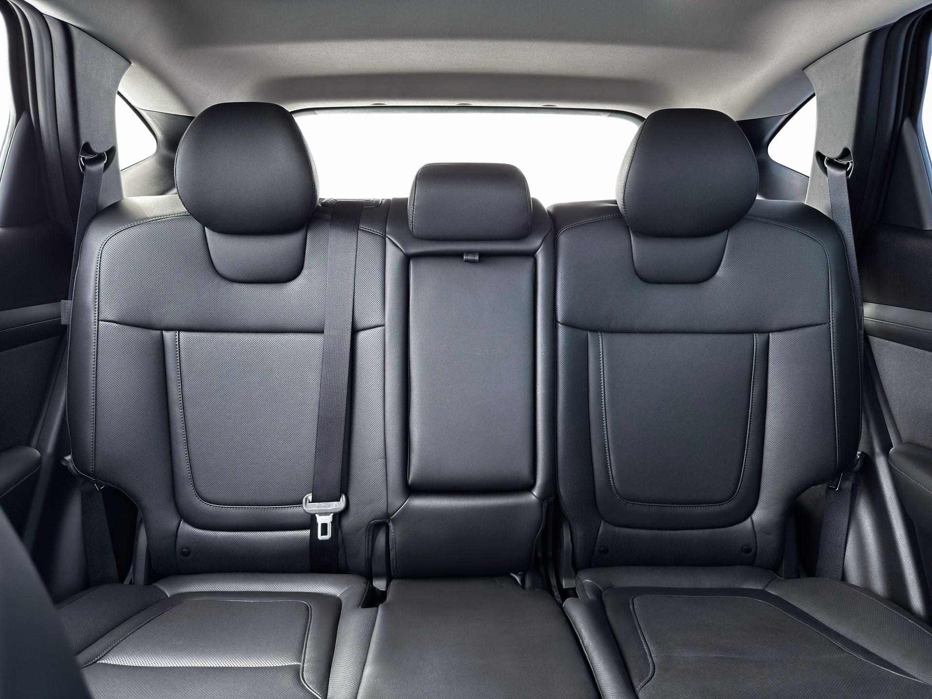 New 2026 Shimmering Silver Hyundai Limited AWD image 34