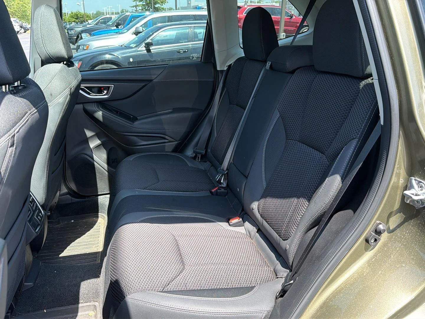 Used 2023 Autumn Green Metallic Subaru Premium image 15