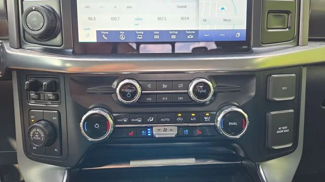 Used 2023 White Ford Lariat image 18
