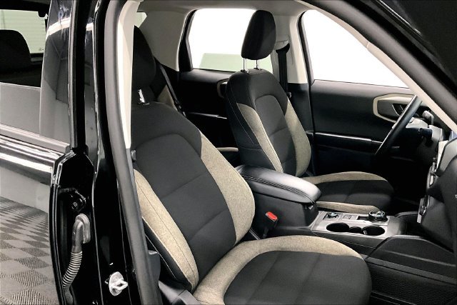 Used 2025 Shadow Black Ford Big Bend image 8