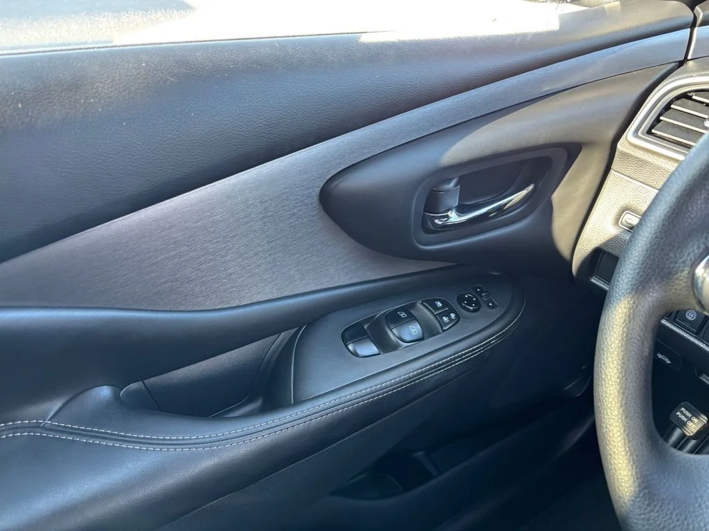 Used 2020 Black Nissan S image 14